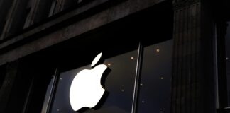 Apple is in Talks With Google Over iPhone AI Features Apple Store Hamburg, Hamburg, Deutschland