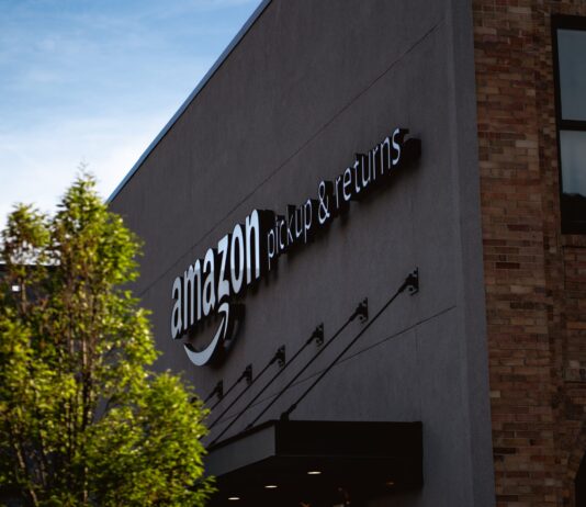 73% of Amazon’s Corporate Workers Considers Quitting Amid Return to Office Mandate Amazon Pickup & Returns on South St. in Philadelphia