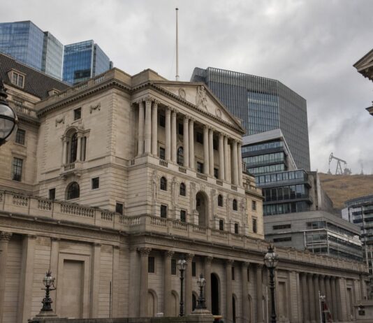 Bank of England leaves rates unchanged as energy shocks revive inflation worries