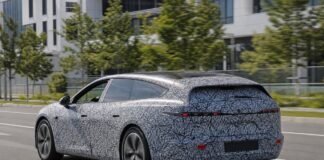 BMW’s i3 Touring appears in first sighting as the electric wagon takes shape