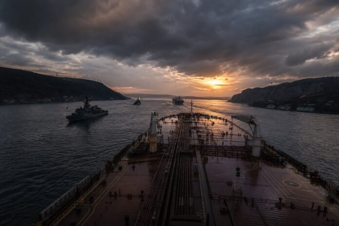Rubio warns Iran’s Strait of Hormuz stance could trigger wider global risks as U.S. strikes continue