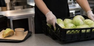 Taco Bell pulls lettuce tied to cyclosporiasis outbreak as health scare spreads across restaurant stocks