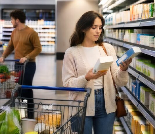 U.S. grocery slowdown deepens as shoppers cut back, pressuring food brands and retailers U.S. grocery slowdown deepens as shoppers cut back, pressuring food brands and retailers