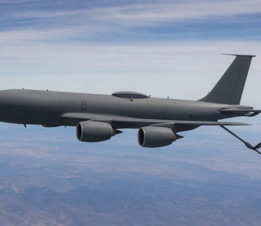 Why the U.S. Air Force Is Mounting SpaceX Starshield Antennas on Aging KC-135 Tankers