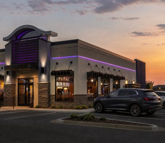Yum Brands posts mixed quarterly results as Taco Bell outbreak questions go unanswered Yum Brands posts mixed quarterly results as Taco Bell outbreak questions go unanswered